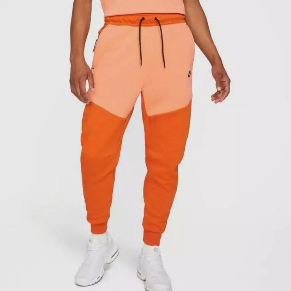 NWT Men's size 3XL Nike Tech Pack Sweatpants